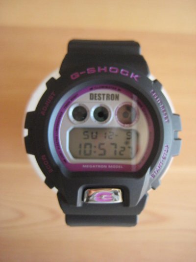 gshock-transformers-dw6900-111.jpg